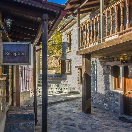 νόστος Πανσιόν Παλαιός Άγιος Αθανάσιος